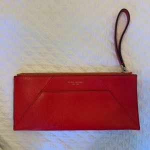 henri bendel wristlet